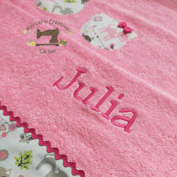 Toalla personalizada para niña