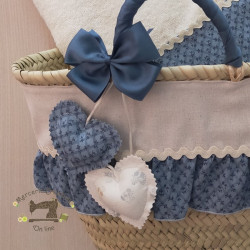 Capazo y toalla personalizada modelo "Blue Bee"