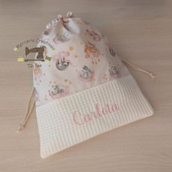 Mochila infantil waffle crema opción bolsita a juego