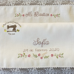 Pañuelo de bautizo bordado